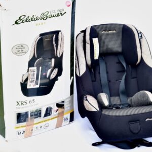 Silla importada Eddie Bauer para niños de 18 a 29 kg. aproximadamente de 3 a 6 años.